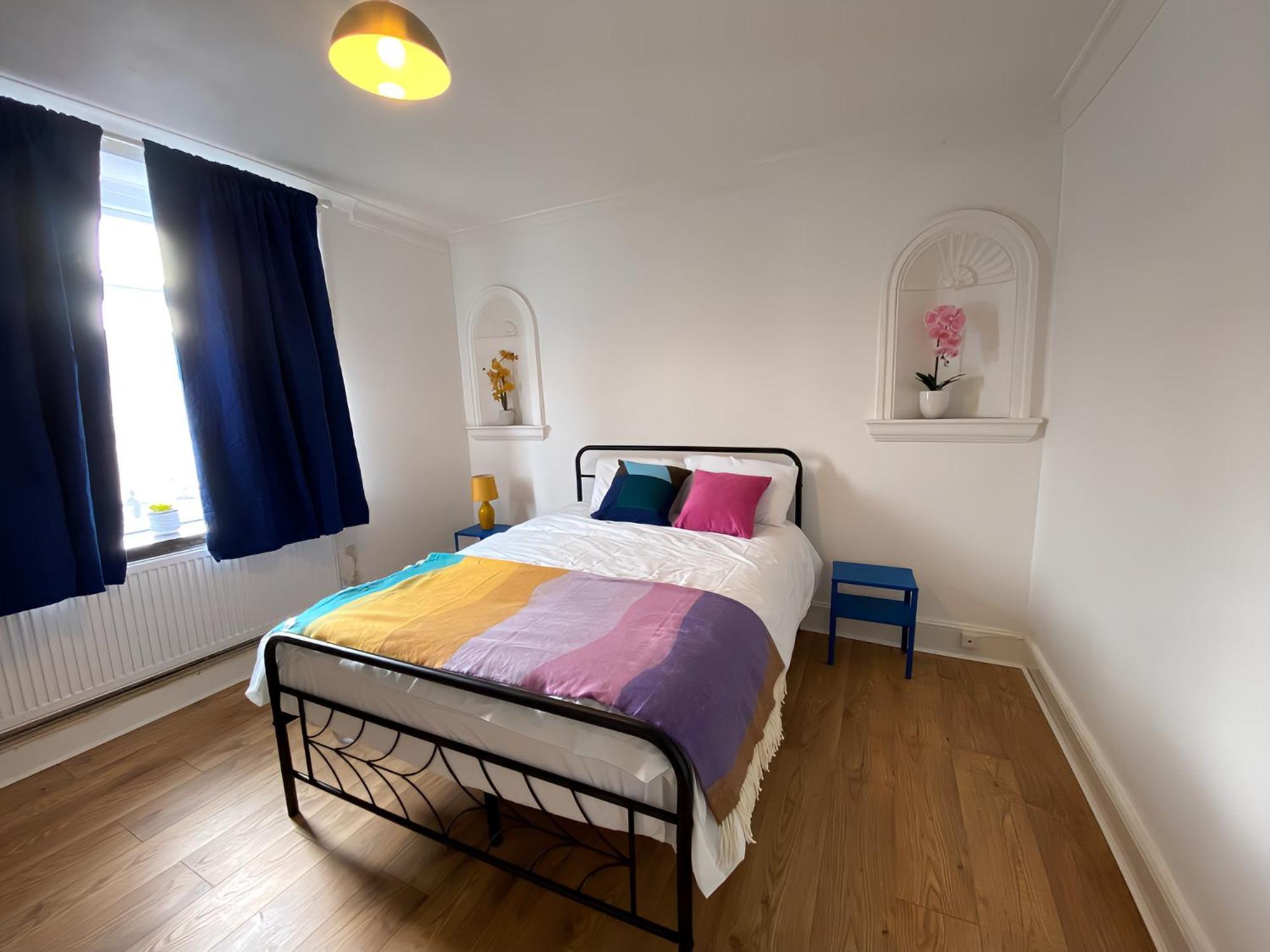 4-Bedroom Home - Perfect For Those Working In Bridgend - By Tailored Accommodation Exterior photo