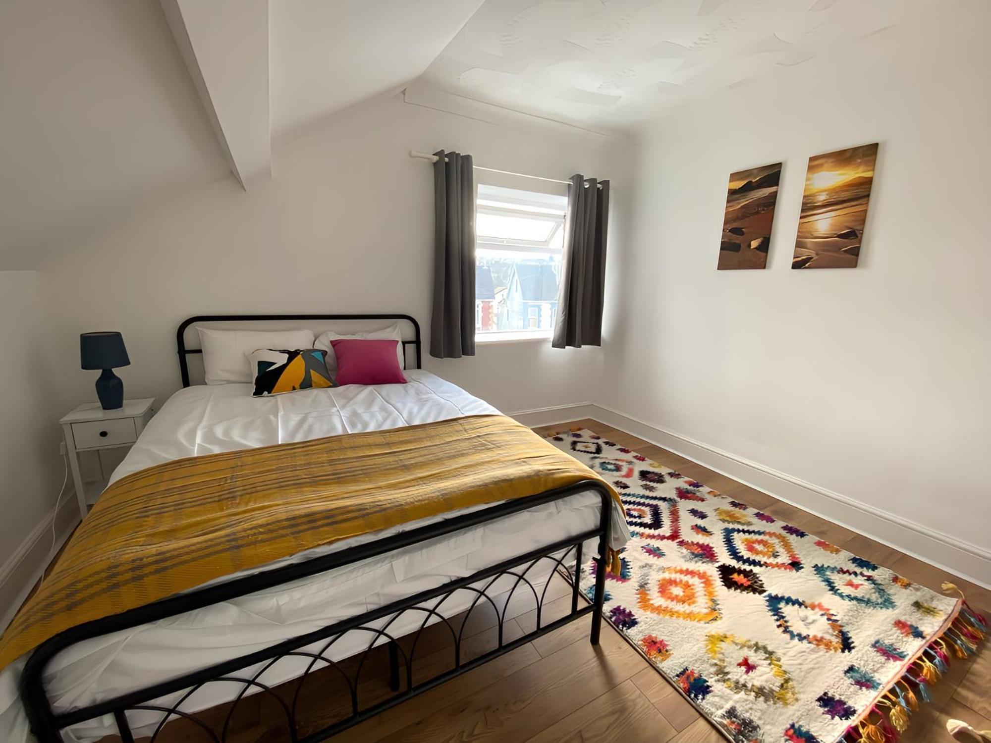 4-Bedroom Home - Perfect For Those Working In Bridgend - By Tailored Accommodation Exterior photo